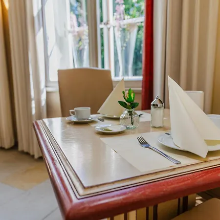 Zur Fürstabtei Hotel 3*